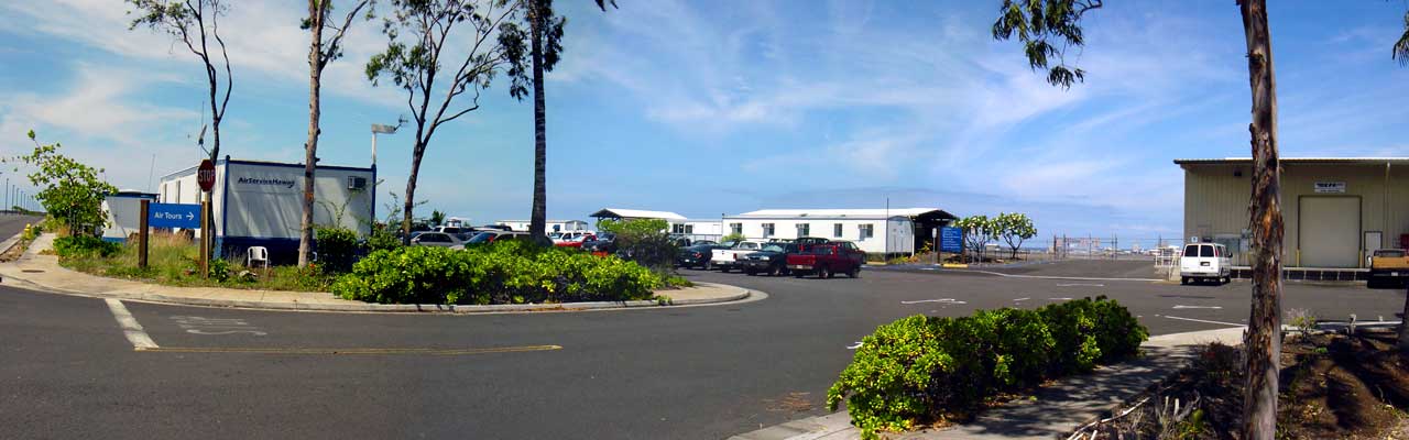ハワイ島 コナ国際空港(Kona International Airport) 遊覧飛行ツアー ストリート