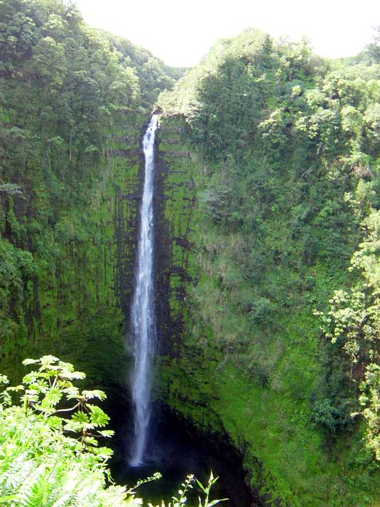 ϥ磻  (Akaka Falls)