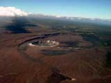 ハワイ島一周遊覧飛行ツアーから見える「キラウエア火山」