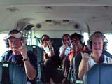 ハワイ島一周遊覧飛行ツアー用セスナ機「セスナ208キャラバン」乗客の皆さん